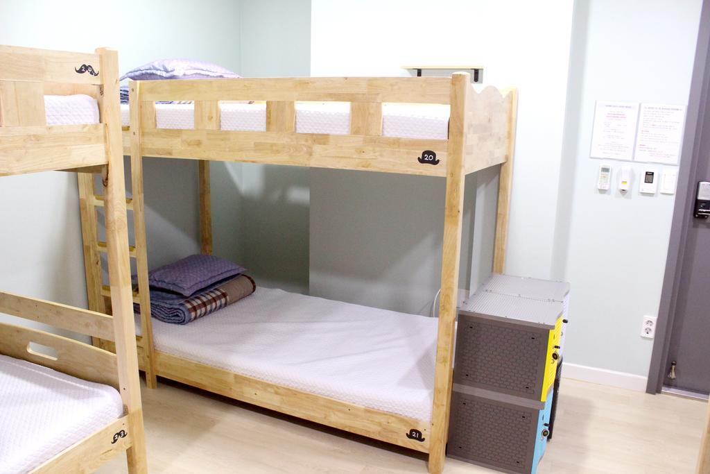 Viva Guesthouse Пусан Екстериор снимка