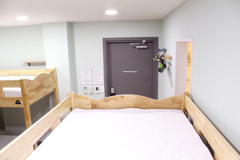 Viva Guesthouse Пусан Екстериор снимка