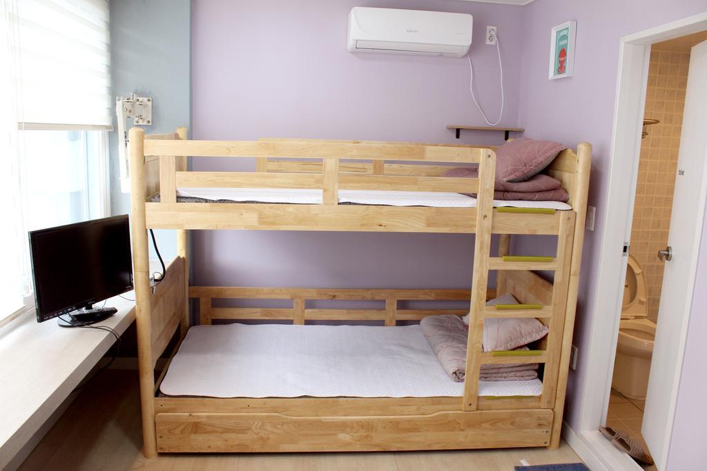 Viva Guesthouse Пусан Екстериор снимка