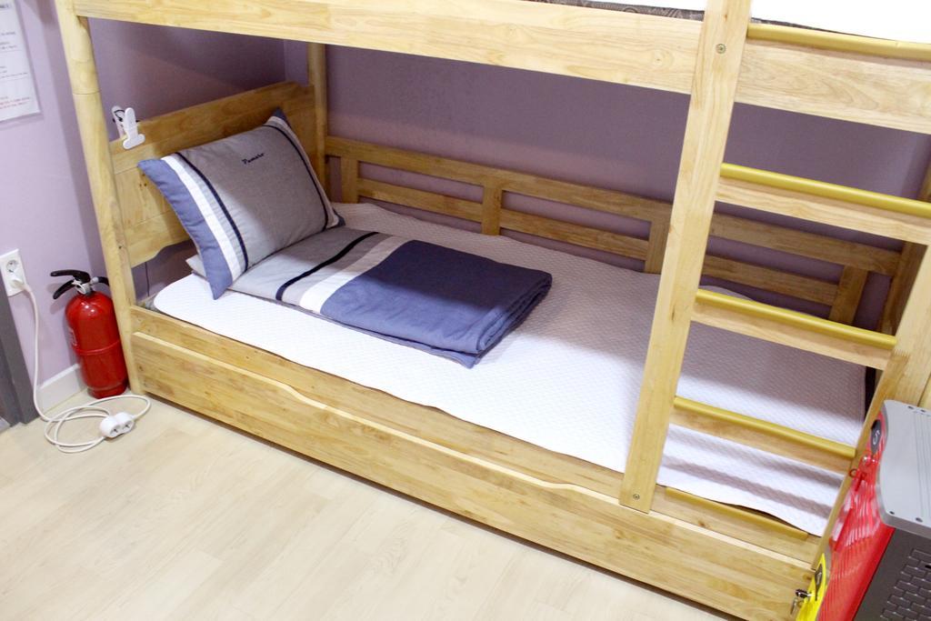Viva Guesthouse Пусан Екстериор снимка